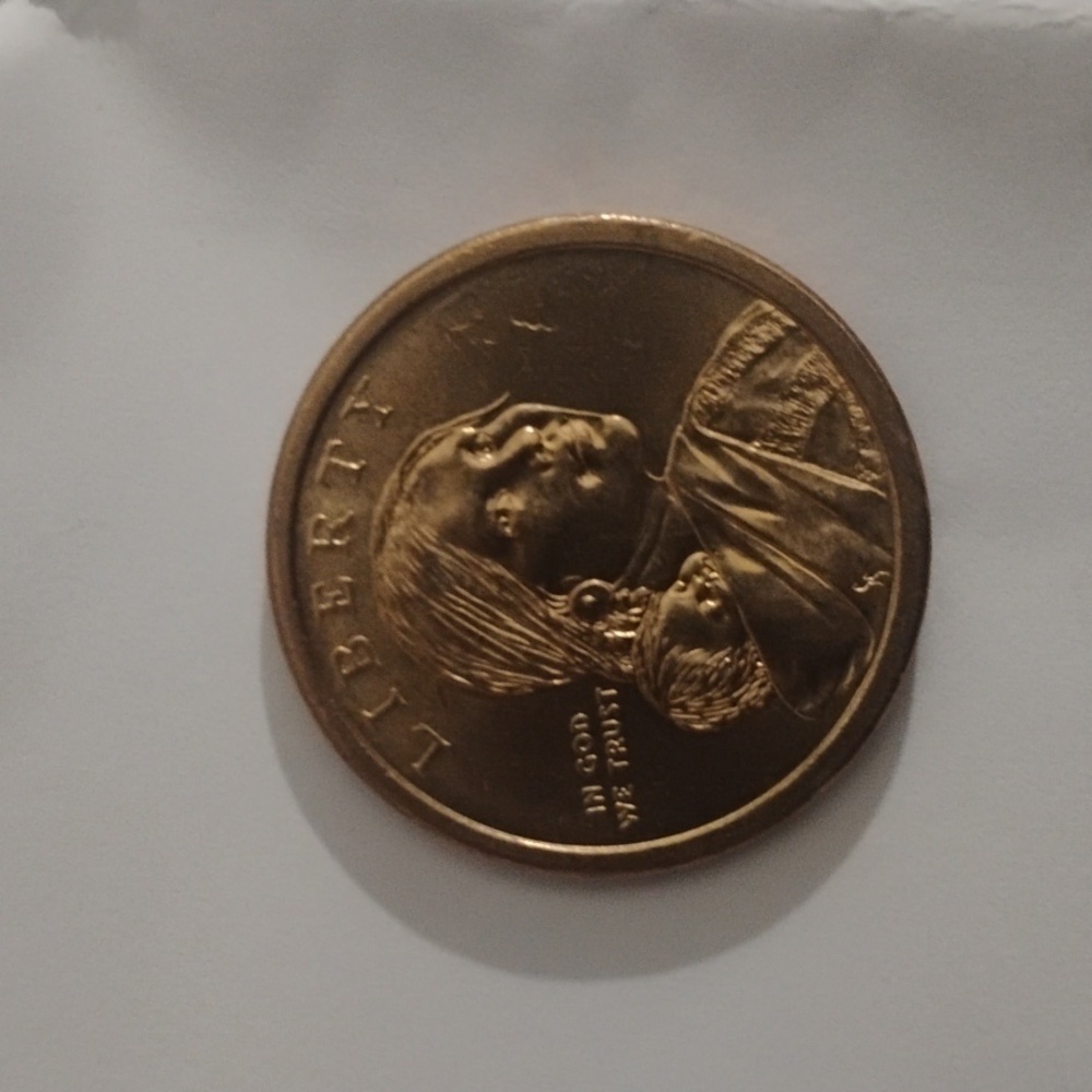 2011 P Native American Sacgawea Gold Coin In Good Condition